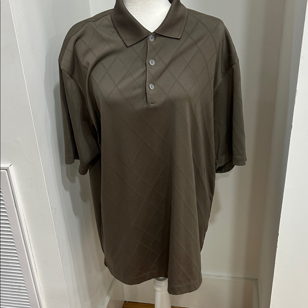 Nike Men's GOLF Polo Shirt in Rich Brown